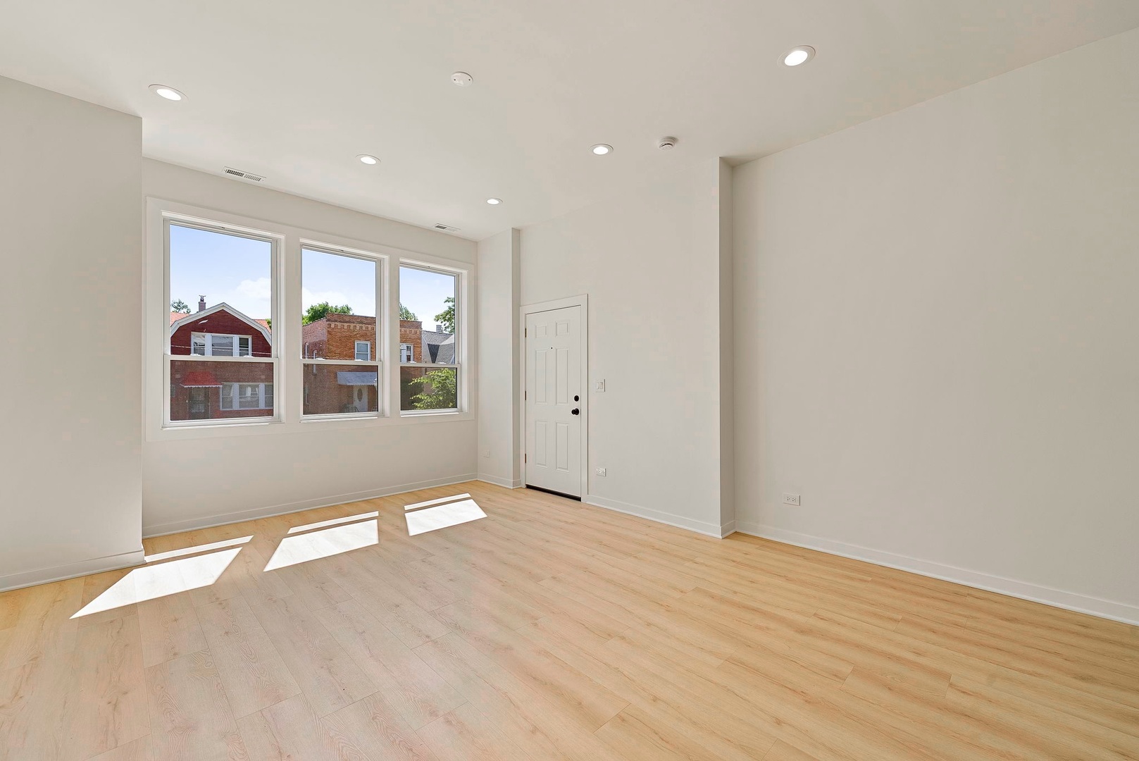 538 N Lawndale Avenue