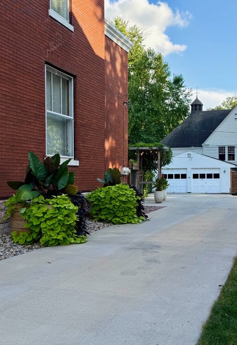 Tiny photo for 1454 Hampshire Street, Quincy, IL 62301 (MLS # 12756979)