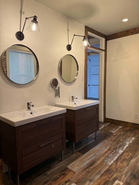Tiny photo for 1454 Hampshire Street, Quincy, IL 62301 (MLS # 12756979)