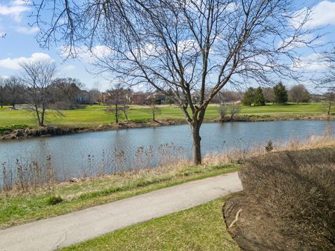 Tiny photo for 17 Mashie Court, Woodridge, IL 60517 (MLS # 12608155)