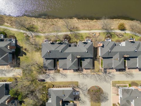 Tiny photo for 17 Mashie Court, Woodridge, IL 60517 (MLS # 12608155)