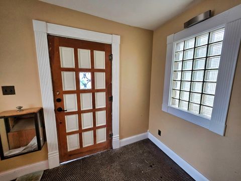 Tiny photo for 102 W 3rd Street, Flora, IL 62839 (MLS # 12604728)