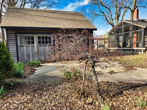 Tiny photo for 102 W 3rd Street, Flora, IL 62839 (MLS # 12604728)