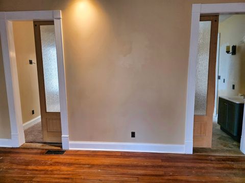 Tiny photo for 102 W 3rd Street, Flora, IL 62839 (MLS # 12604728)