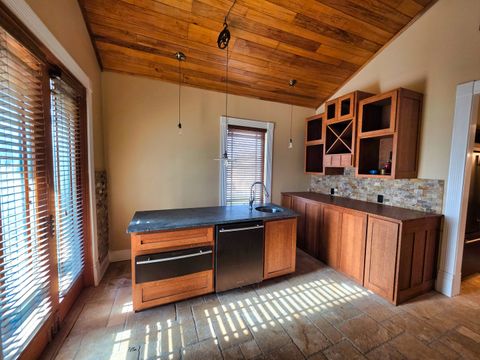 Tiny photo for 102 W 3rd Street, Flora, IL 62839 (MLS # 12604728)