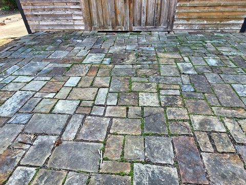 Tiny photo for 102 W 3rd Street, Flora, IL 62839 (MLS # 12604728)