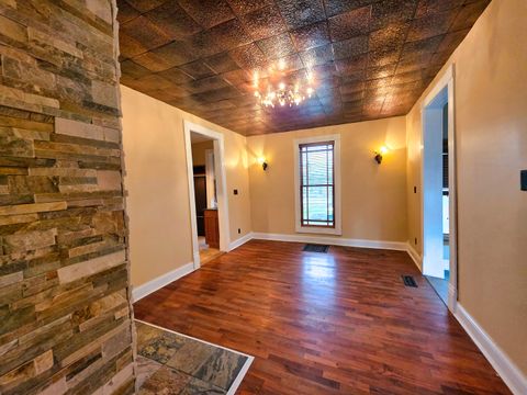 Tiny photo for 102 W 3rd Street, Flora, IL 62839 (MLS # 12604728)