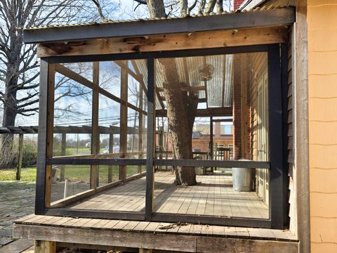 Tiny photo for 102 W 3rd Street, Flora, IL 62839 (MLS # 12604728)