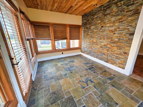 Tiny photo for 102 W 3rd Street, Flora, IL 62839 (MLS # 12604728)