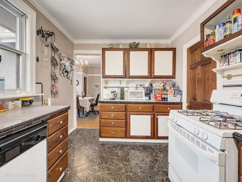 Tiny photo for 24 N Kensington Avenue, La Grange, IL 60525 (MLS # 12621642)