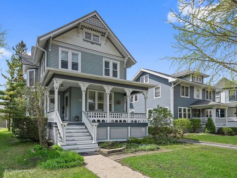 Tiny photo for 24 N Kensington Avenue, La Grange, IL 60525 (MLS # 12621642)