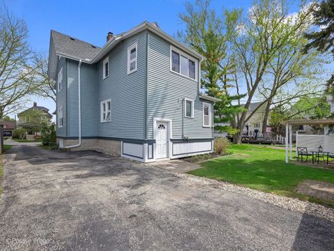 Tiny photo for 24 N Kensington Avenue, La Grange, IL 60525 (MLS # 12621642)