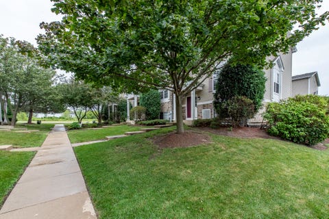 Tiny photo for 1927 Freedom Court #40-1, Zion, IL 60099 (MLS # 12715848)