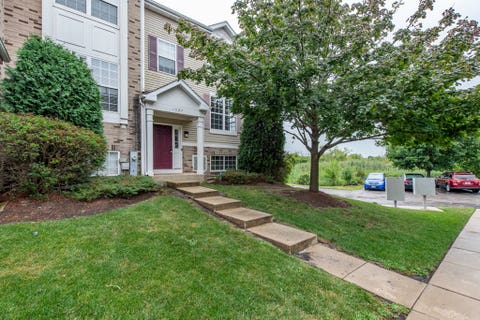 Tiny photo for 1927 Freedom Court #40-1, Zion, IL 60099 (MLS # 12715848)