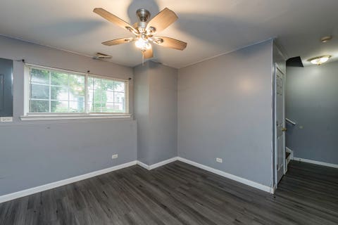 Tiny photo for 1927 Freedom Court #40-1, Zion, IL 60099 (MLS # 12715848)
