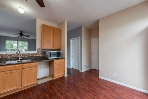 Tiny photo for 1927 Freedom Court #40-1, Zion, IL 60099 (MLS # 12715848)