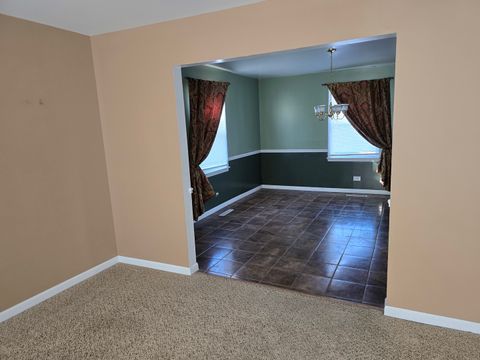 Tiny photo for 827 S McKinley Avenue, Kankakee, IL 60901 (MLS # 12490571)