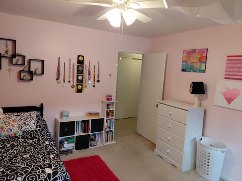 Tiny photo for 827 S McKinley Avenue, Kankakee, IL 60901 (MLS # 12490571)