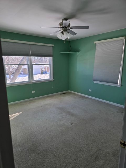 Tiny photo for 827 S McKinley Avenue, Kankakee, IL 60901 (MLS # 12490571)