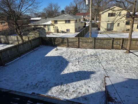 Tiny photo for 827 S McKinley Avenue, Kankakee, IL 60901 (MLS # 12490571)