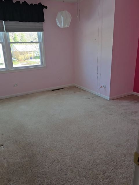 Tiny photo for 827 S McKinley Avenue, Kankakee, IL 60901 (MLS # 12490571)