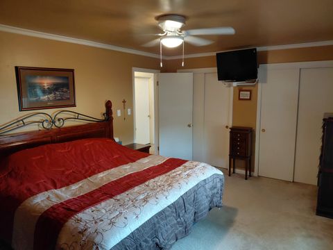 Tiny photo for 827 S McKinley Avenue, Kankakee, IL 60901 (MLS # 12490571)