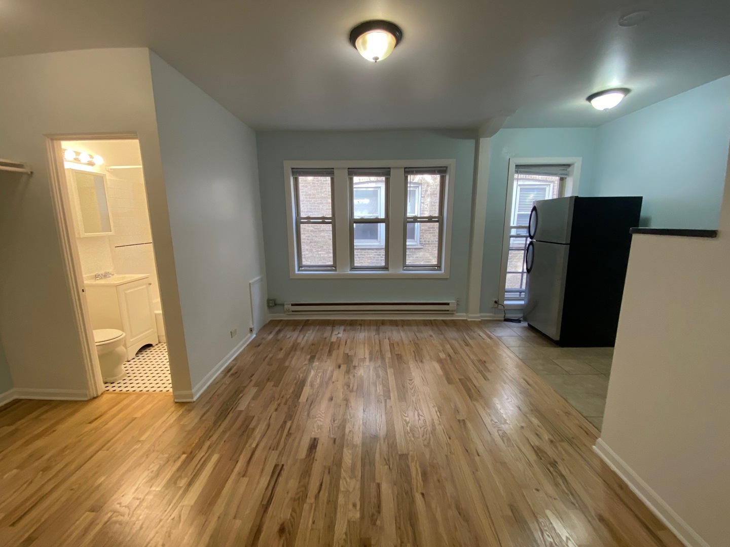 1332 W Hood Avenue 204