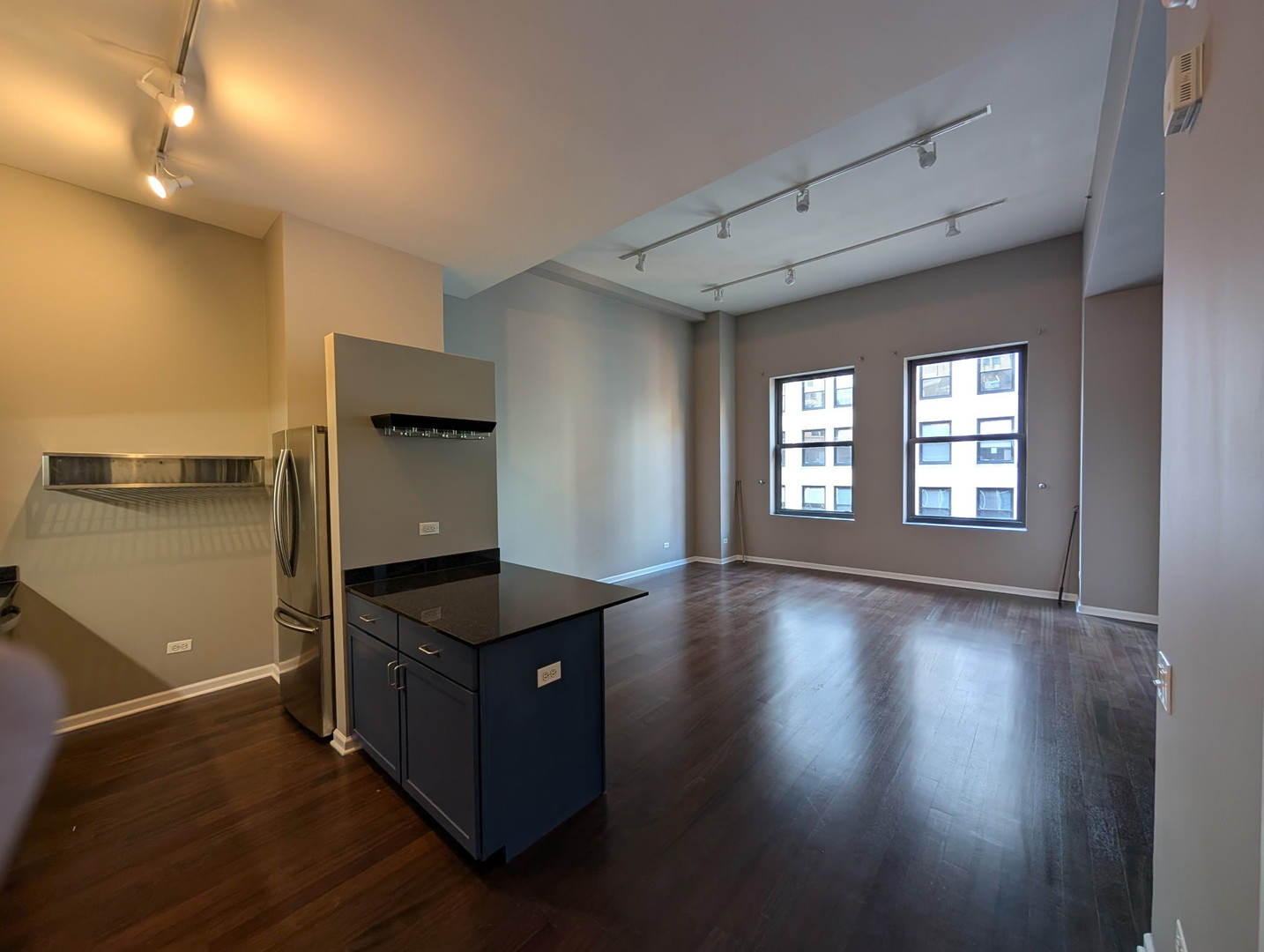5 N WABASH Avenue 1704
