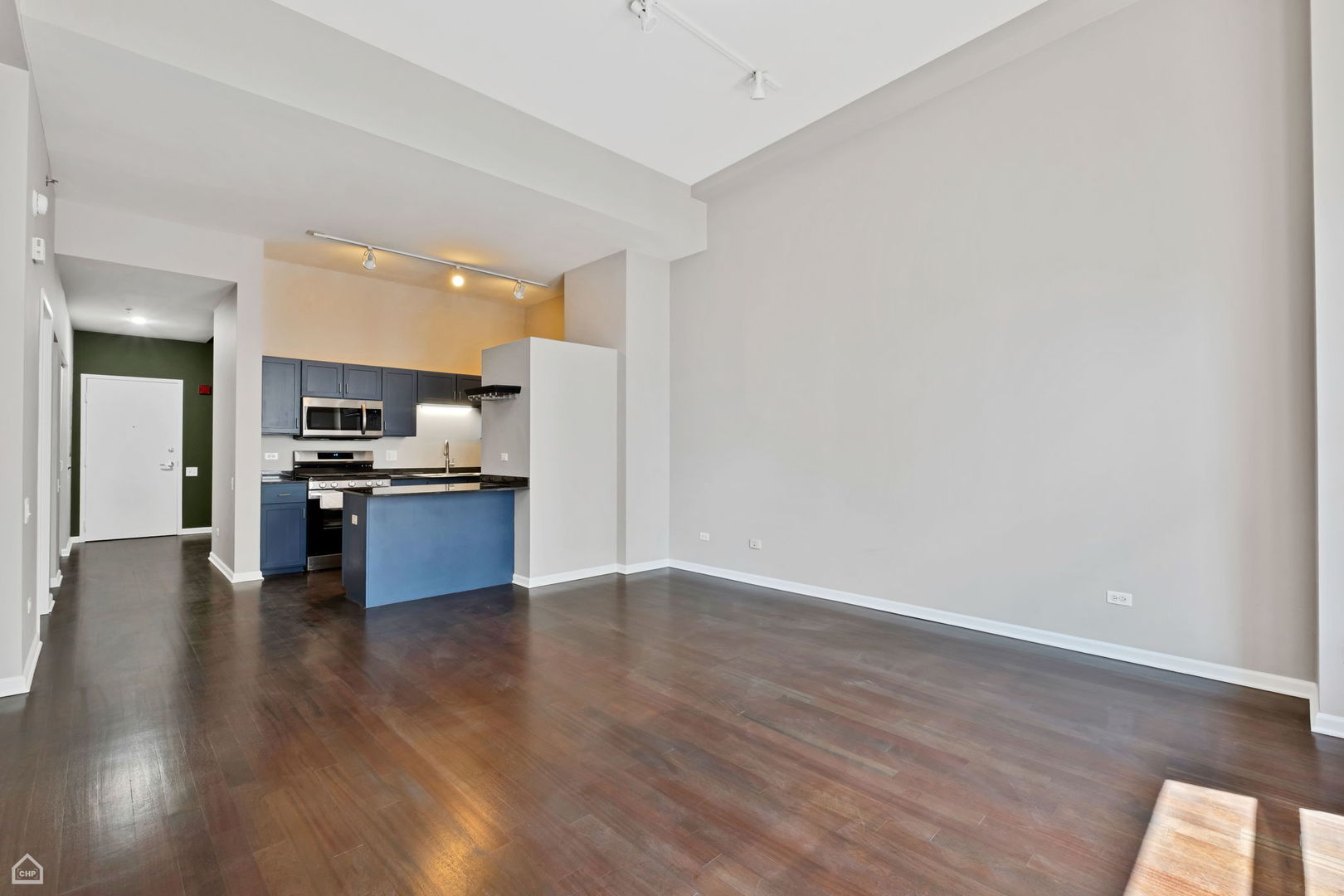 5 N WABASH Avenue 1704