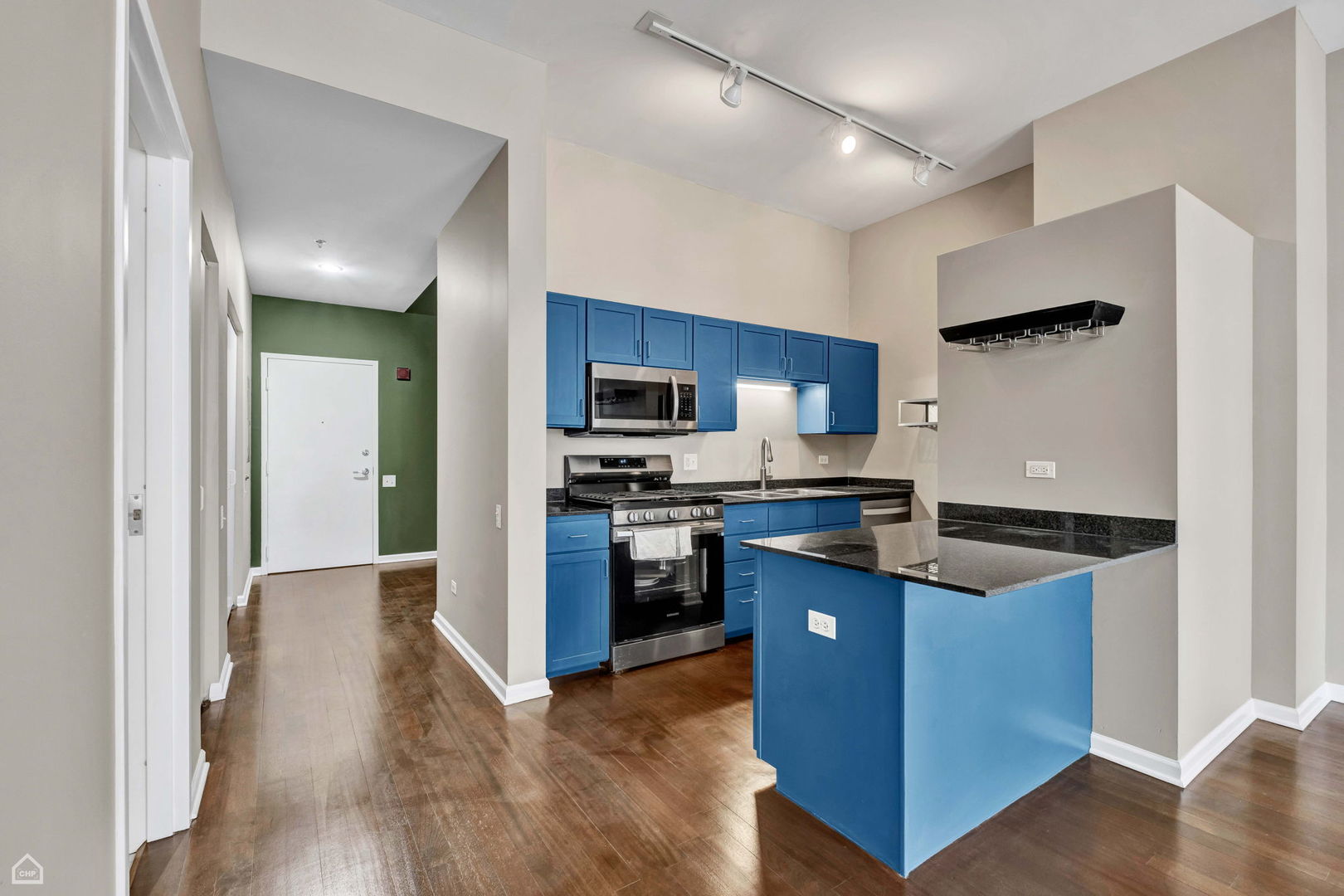 5 N WABASH Avenue 1704