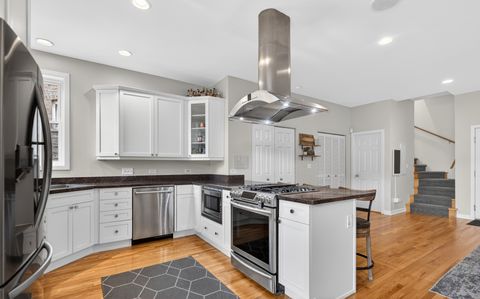 Tiny photo for 1455 N Maplewood Avenue #2E, Chicago, IL 60622 (MLS # 12629081)