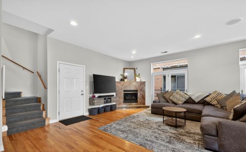 Tiny photo for 1455 N Maplewood Avenue #2E, Chicago, IL 60622 (MLS # 12629081)