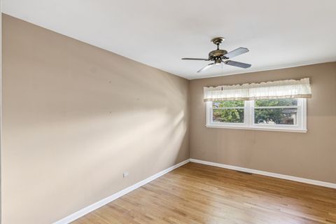 Tiny photo for 133 Coral Lane, Wheeling, IL 60090 (MLS # 12495319)