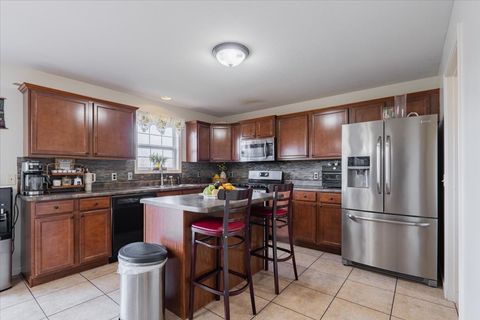 Tiny photo for 2511 Grey Fox Trail, Bloomington, IL 61705 (MLS # 12603257)