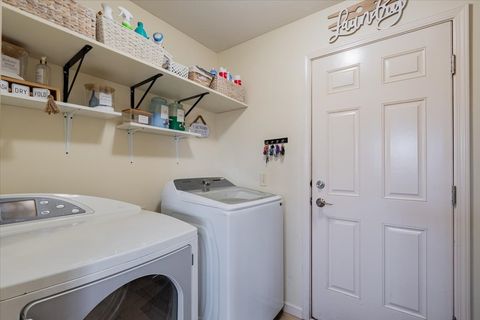 Tiny photo for 2511 Grey Fox Trail, Bloomington, IL 61705 (MLS # 12603257)