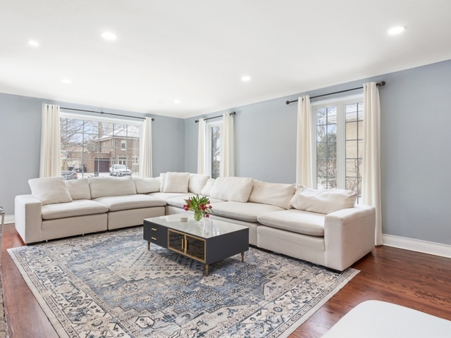 9950 S Hamilton Avenue