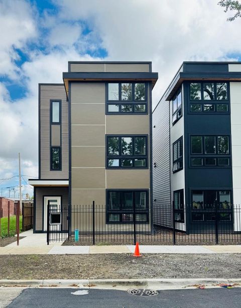 155 N La Crosse Avenue Chicago IL 60644