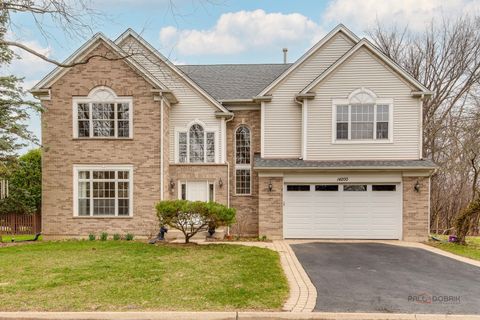 14200 Oakwood Court Libertyville IL 60048