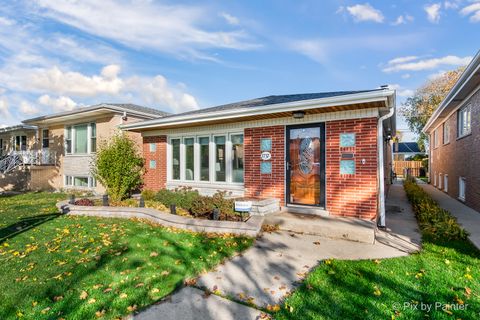 Tiny photo for 5737 N Oketo Avenue, Chicago, IL 60631 (MLS # 12514790)