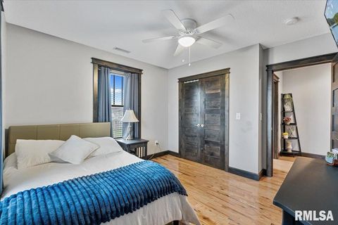 Tiny photo for 302 9TH Street, Silvis, IL 61282 (MLS # QC4269508)