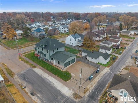 Tiny photo for 302 9TH Street, Silvis, IL 61282 (MLS # QC4269508)