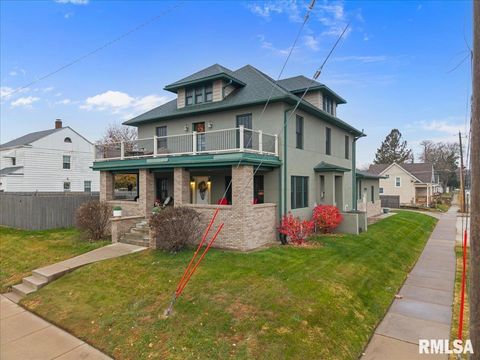 Tiny photo for 302 9TH Street, Silvis, IL 61282 (MLS # QC4269508)