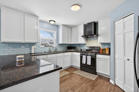 Tiny photo for 2535 Bauer Road, North Aurora, IL 60542 (MLS # 12526469)