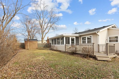 A home in Elk Grove Village