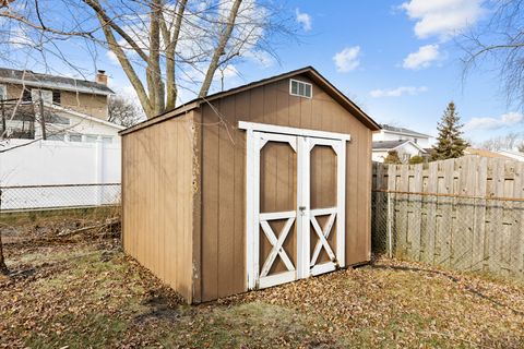 A home in Elk Grove Village