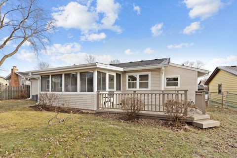 A home in Elk Grove Village