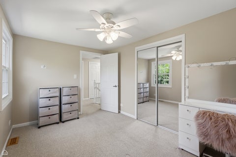 Tiny photo for 32 Timber Hill Road, Buffalo Grove, IL 60089 (MLS # 12702428)