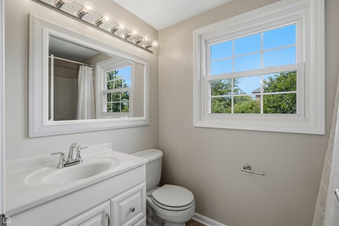 Tiny photo for 32 Timber Hill Road, Buffalo Grove, IL 60089 (MLS # 12702428)