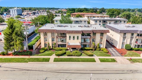 Tiny photo for 4716 W 106th Place #1C, Oak Lawn, IL 60453 (MLS # 12723471)