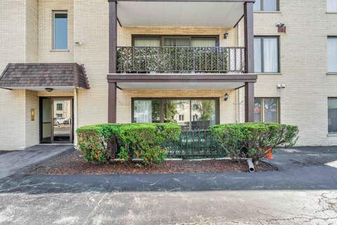 Tiny photo for 4716 W 106th Place #1C, Oak Lawn, IL 60453 (MLS # 12723471)